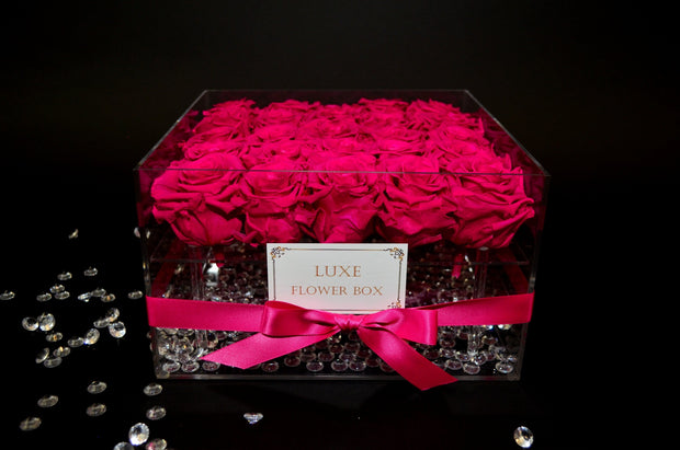 Acrylic Rose Box with Lid of 25