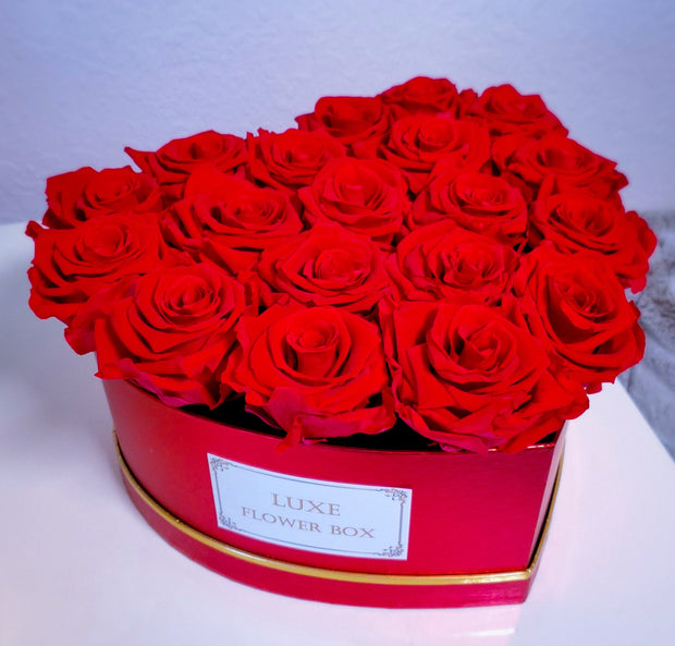 Preserved Roses in Heart Box  Last more than 1 year