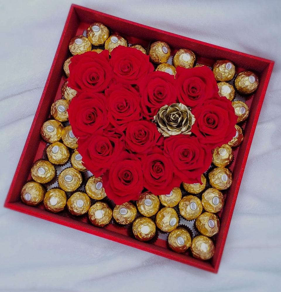caja de corazón de rosas