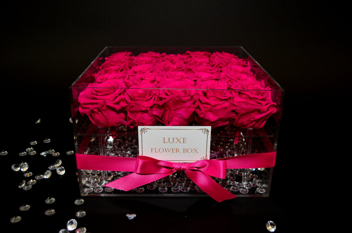 Acrylic Rose Box with Lid of 25